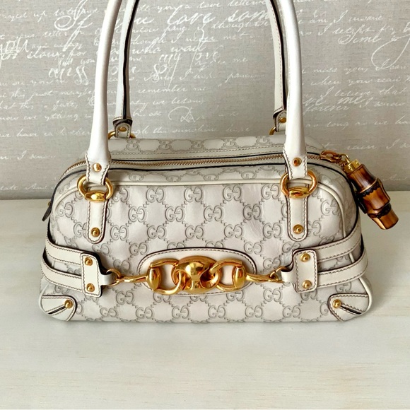 Gucci Beige Shoulder Bag with Gold Hardware